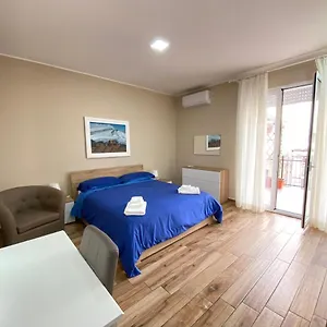 https://violet-house-catania.sicilyhotelsitaly.net