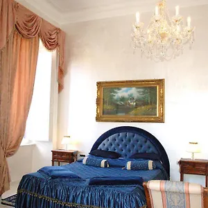 Charme Holidays Colosseum 2* Rome