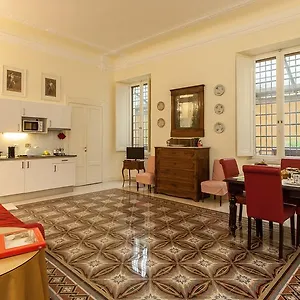 https://portico-ottavia-garden-apartment.it-romehotels.com