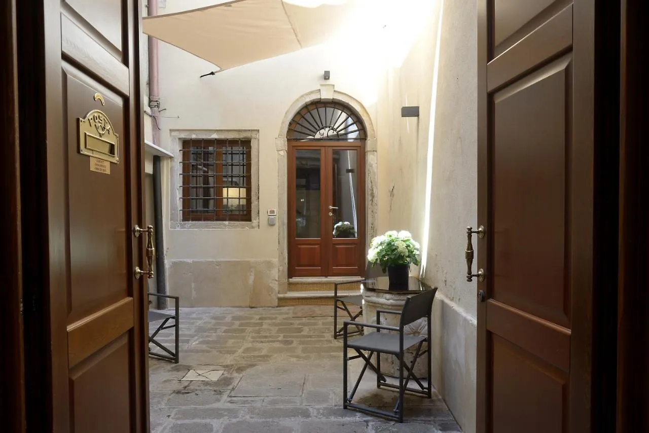 Residence La Fenice Wenecja 2*,  Włochy